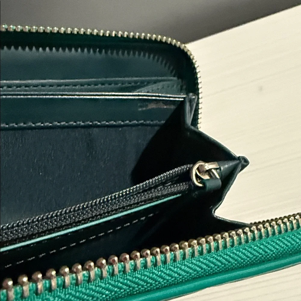 Coach teal zip around wallet, patent leather - Picture 6 of 7